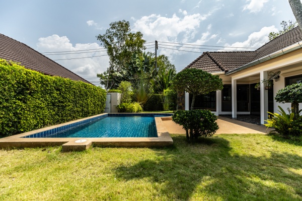 Beautiful Pool Villa