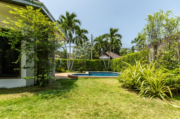 Beautiful Pool Villa