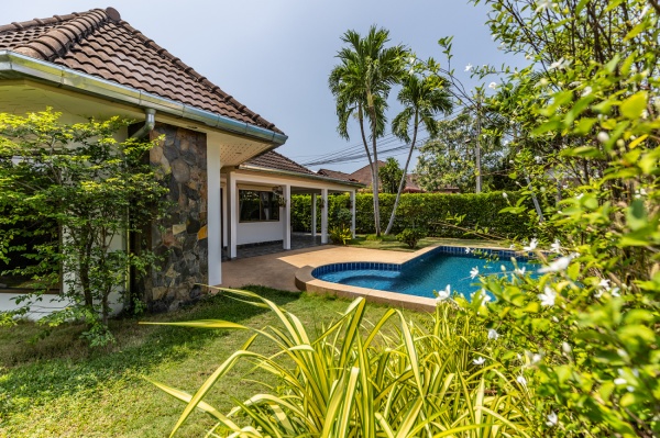 Beautiful Pool Villa